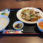 文華楼 - 回鍋肉定食