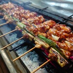 一兆 - 目の前で焼き上がる焼鳥を熱々で頬張るカウンターの醍醐味！