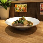 Italian Cafe Dining FUZZY - 10月のおすすめパスタ、牛ハラミとキムチの韓国風パスタ