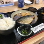 Yaizu Ko no Meshi Dokoro Yosaku Zushi - 鯖醤油煮定食