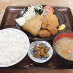 Sawa - ミックスフライ定食　900円(税別)