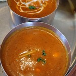 BINDU Kita Horie Ten - 手前が海老カレー 奥が野菜チキンカレー