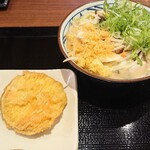 丸亀製麺 - ちゃんぽんうどん（牡蠣ちゃん（並））+さつまいも天+いなり