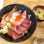 Isohama Gyogyo - 本日の贅沢海鮮丼…990円