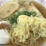 なると - 麺のアップ