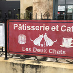 Les Deux Chats - 