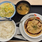 Matsuya Oumekawabechoten - オマール海老ソースのチキンフリカッセ定食ライス大盛