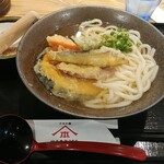 Yamashita Honki Udon Shibuya Dogenzaka - 野菜天うどん