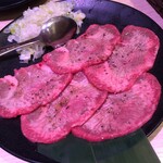 Yakiniku Douraku Tsurugamine Ten - 上タン　”上”はやっぱり美味しい～