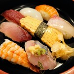 Rokusen Tsutenkaku Honten - 令和2年12月
                        ランチタイム
                        にぎり定食 550円