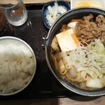 Yoshinoya Kumamoto Kengun Ten - 牛すき鍋膳