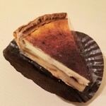 三角山アップルパイ専門店  - バスクドチーズケーキアップルパイ 430円