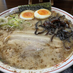 Hirai Midorikawa Pa Ueri Ten - 熊本山ちゃんラーメン、チャーハンセット。790円。