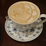 椿屋カフェ - 渋皮モンブランに合わせて～＋55円でセットドリンクをカフェラテへ