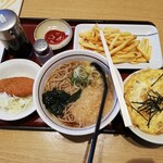 山田うどん - たぬきそば280円 ミニ玉子丼260円 フライドポテト170円 クーポンカレーコロッケ