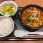 Denny's Kemigawa Ten - 四川風 麻辣火鍋（ミニごはん・サラダ付き）（1099円＋税）