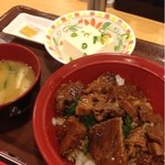 Sukiya Nishi O Isshiki Ten - 牛トロ丼と健康セット