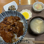 フォーシーズン - 日替り豚丼　680円