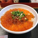 Naka U Oyama Ten - いくら丼 大盛 1,000円