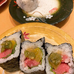 Kaiten Sushi Sushimaru Aoe Ten - 本鮪トロタク巻