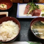 Japanese Cuisine Kotobuki - (料理)ぶり刺定