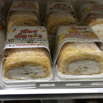 Farmers Market Hosen Kan - 2021/01/30
                      沖縄バヤリース グァバ 189円×4
                      かぼちゃのプリン 110円
                      バスク風チーズケーキ ホール 500円
                      おでん 250円
                      もつ煮 265円
                      鶏の炊き込みご飯 375円