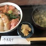 Chiikoba - 海鮮丼＝６００円 税込
                        ※期間限定メニュー