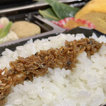 源池茶寮 - 出し巻弁当(\1,000)　ちりめん山椒