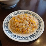 Shoryu - ほんとうの"半"チャーハン、250円。