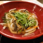 Udon × Sakaba Dairokkann - 良いお出汁の山菜うどん