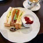 Azumaya Coffee Kani Ten - モーニング　650円