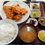 Hinode Shokudo - からあげ定食 ¥850