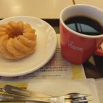 mister Donut Kakitagawa Shop - フレンチクルーラーとコーヒー