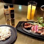 CBC Restaurant - ステーキ3種盛りとご飯とオレンジジュース