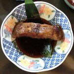 Yadoroku - 煮魚定食 1000円 のカレイ煮付