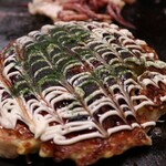 Takoyaki Okonomiyaki Gochan - 焼き上がったやまいも入りえび玉