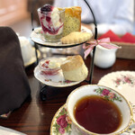 BERRY’S TEA ROOM - 