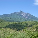 Nagaiki Do Terashima Kashiho - そこから見る利尻山（七景）。ここでお菓子を食べました。投票無用。