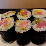 Sushi Izakaya Yatai Zushi Konan Ekimae Cho - とろたく涙細巻(449円＋税)