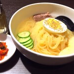 焼肉一歩 - 冷麺　880円