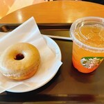 Starbucks Coffee Seiseki Sakuragaoka Oopa Ten - アールグレイミルククリームドーナツ・アイスTユズシトラス＆ティー