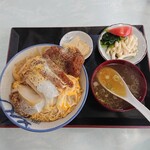 Yokohama Ken - かつ丼 800円