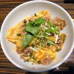 双天 - 令和3年4月 ランチタイム
            黒毛和牛ロース丼ランチ 税込880円