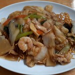 中国四川料理 仁 - 五目かた焼きそば(940円也) 頼んで5分で到着…って、早っ！