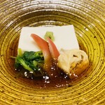 Kaiseki Yado Suihoen - ○先附　胡麻豆腐　花山葵　北寄貝　湯葉