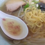 Ramen Kan - 麺アップ。