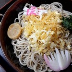 更科そば - 料理写真:冷したぬきそば 600円