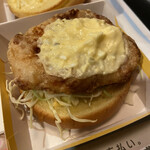 McDonald's Hakushima Ten - 生姜醤油風味のチキンタツタ瀬戸内レモンタルタル用のチキンパティです