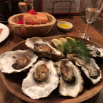 Bistro Sakaba Marine Club - 