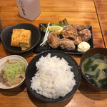 Nakane Ya - 鶏唐揚げ定食(正確な名前は忘れた) 880円(税込)